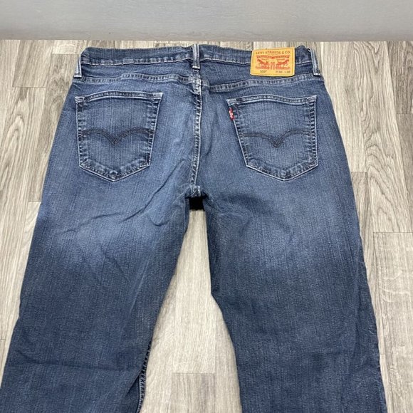 LEVI'S 559 Boot Cut Stretch Med Wash Blue Denim Jeans Men's Size W 36 L 36 - Picture 3 of 12